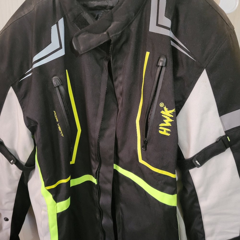 Motorcycle riding jacket